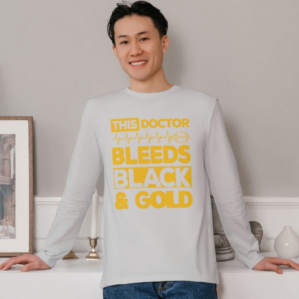 Unisex Round Collar t-shirt for your Profession This doctor bleeds black & gold
